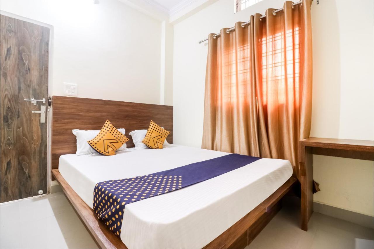 Oyo 40073 Yash Homestay Samarda Kaliasot Екстер'єр фото