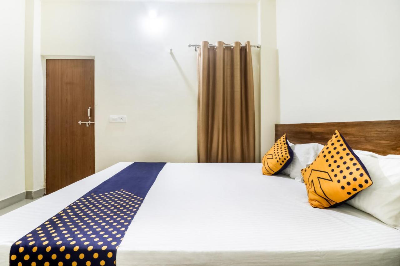 Oyo 40073 Yash Homestay Samarda Kaliasot Екстер'єр фото